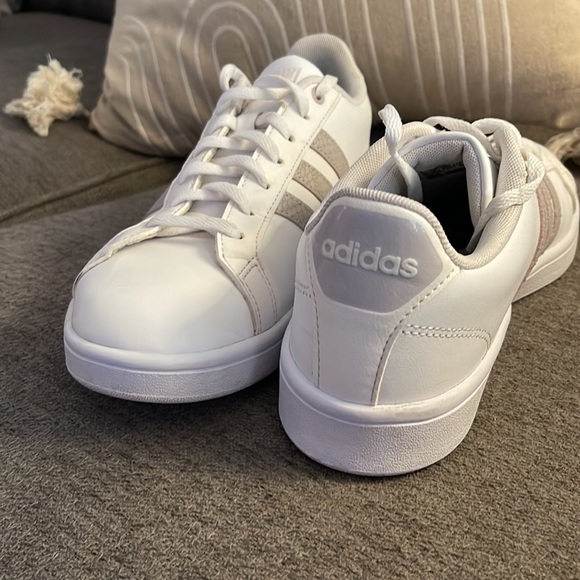 Adidas’s - Picture 2 of 4